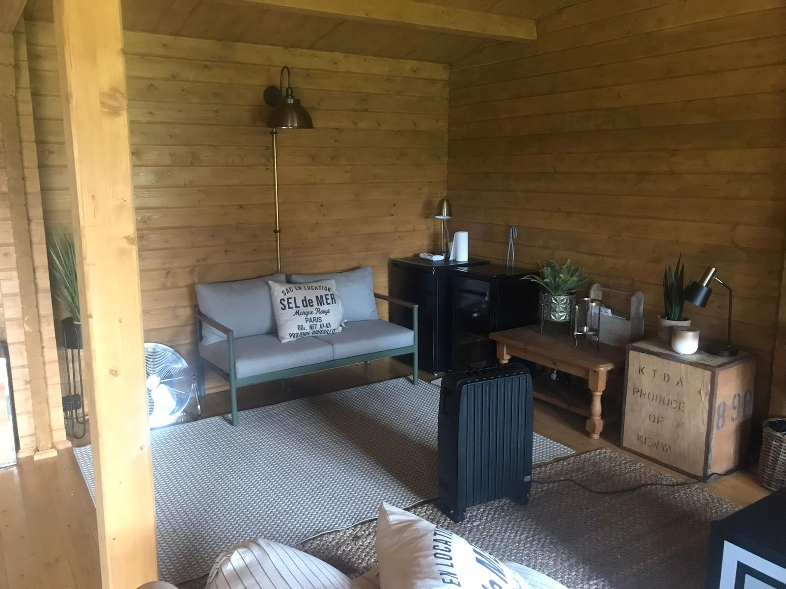 LCS156 Log Cabin | 10.0x6.0m Interior