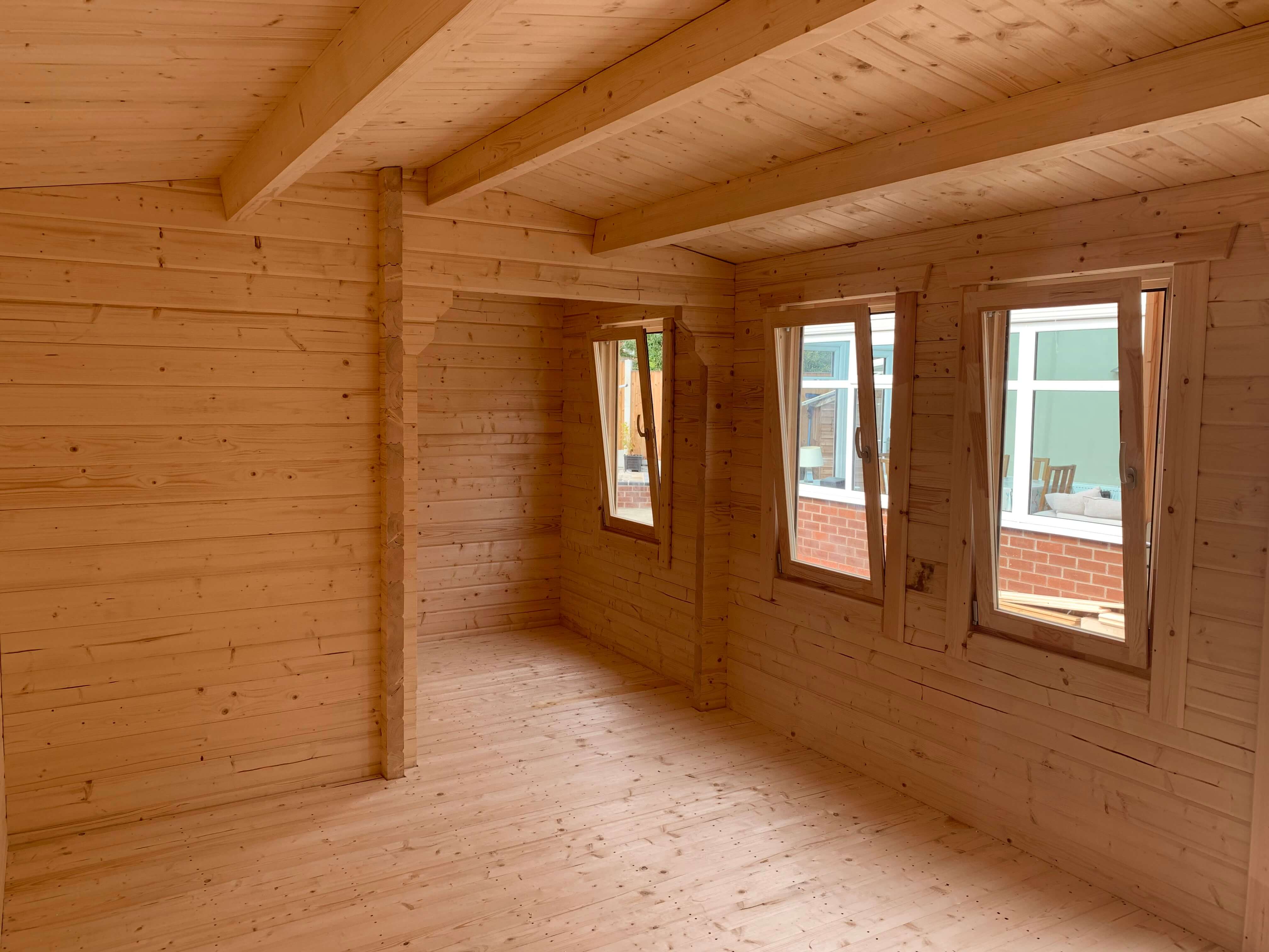 LCS150 Log Cabin | 6.5x2.75m Interior