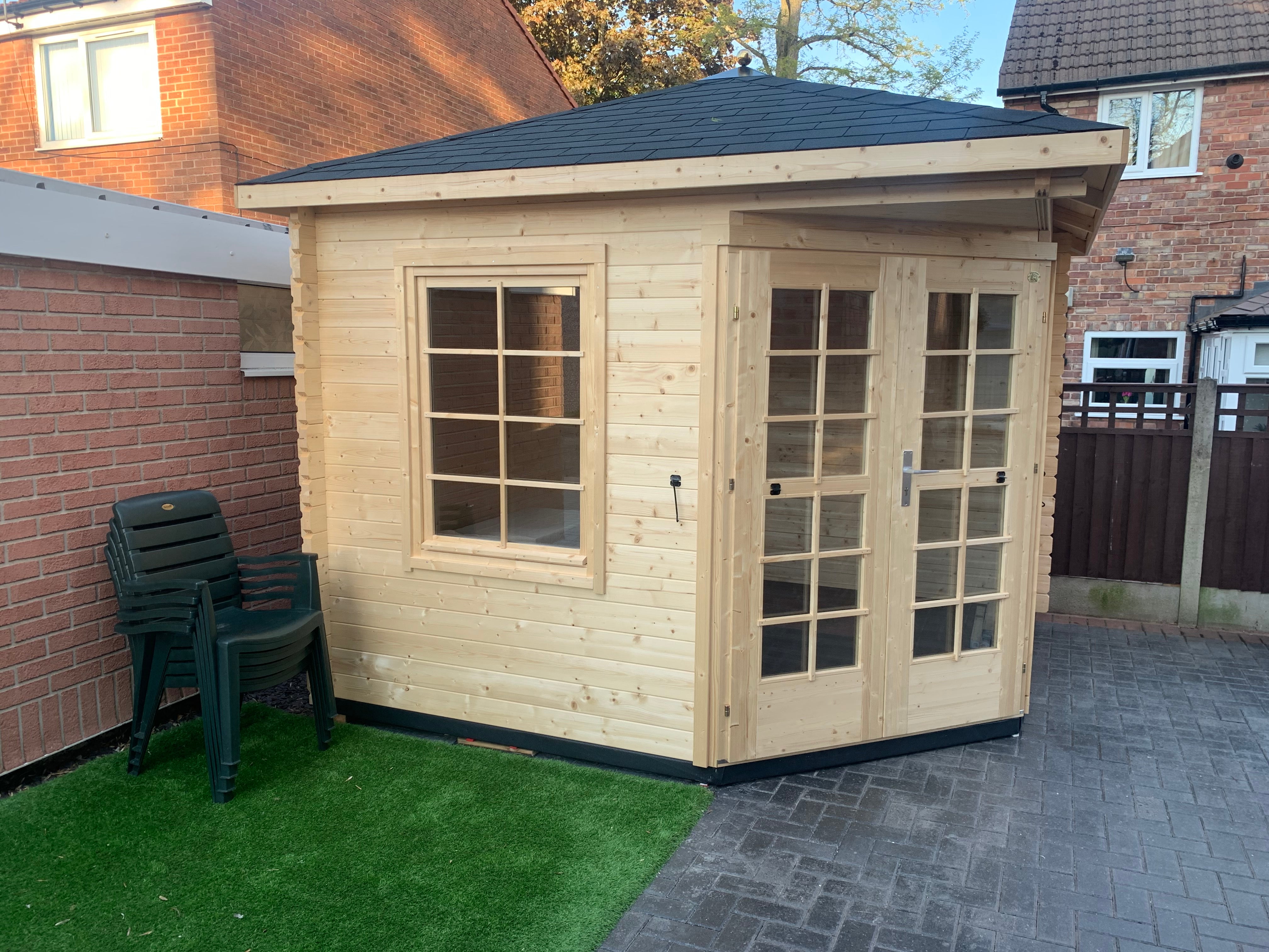 Make the most of your outdoor space with a Corner Garden Room