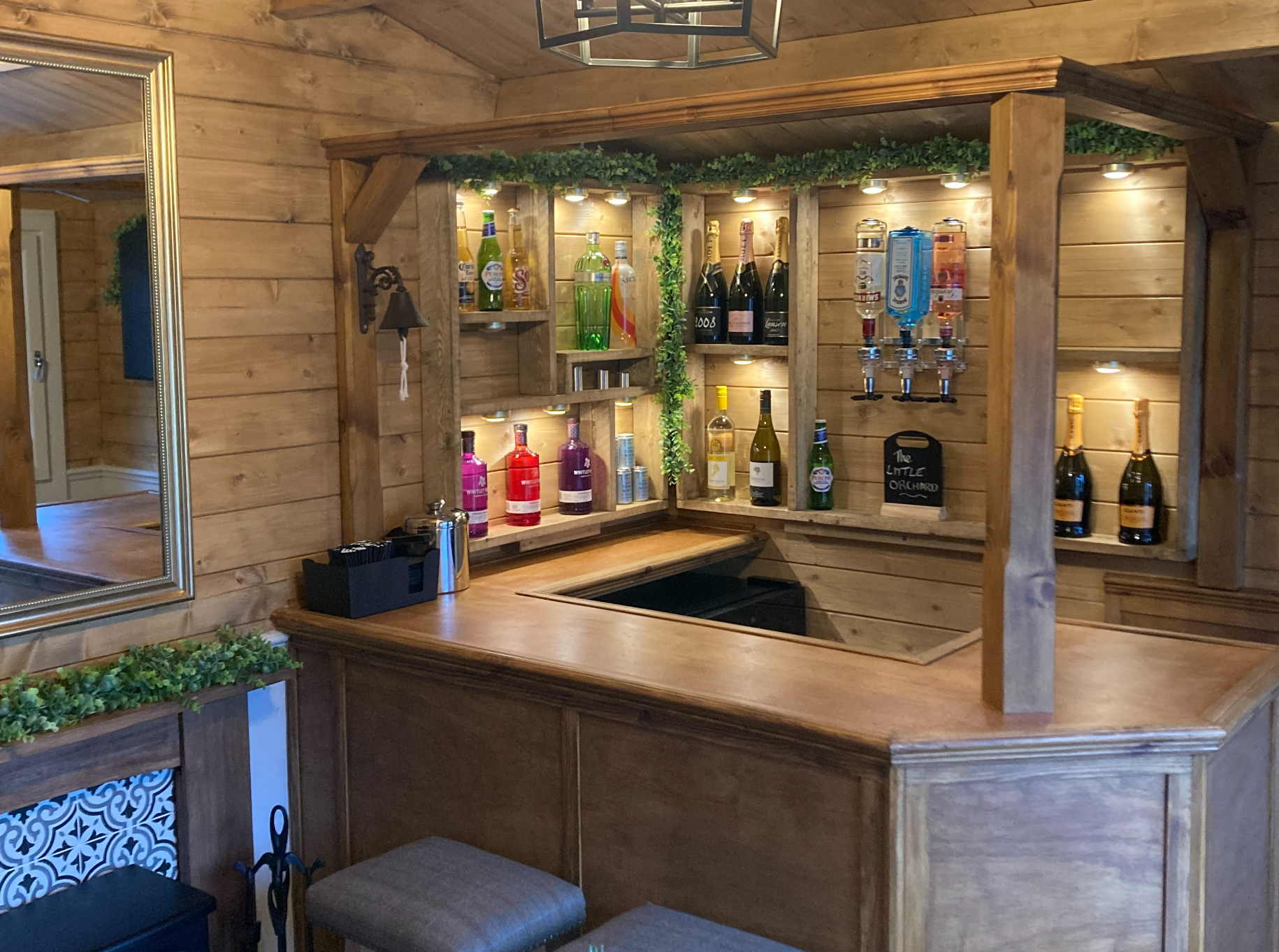 3 DIY furniture tasks to improve your log cabin