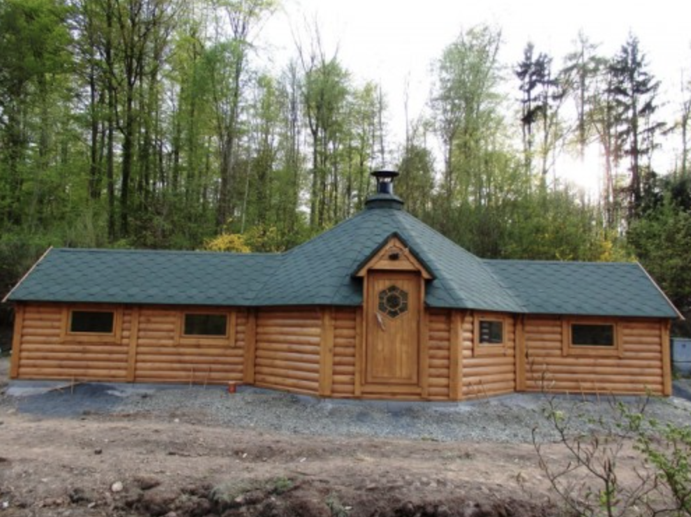 Premium BBQ Hut 16.5 m2 with 3m Extension