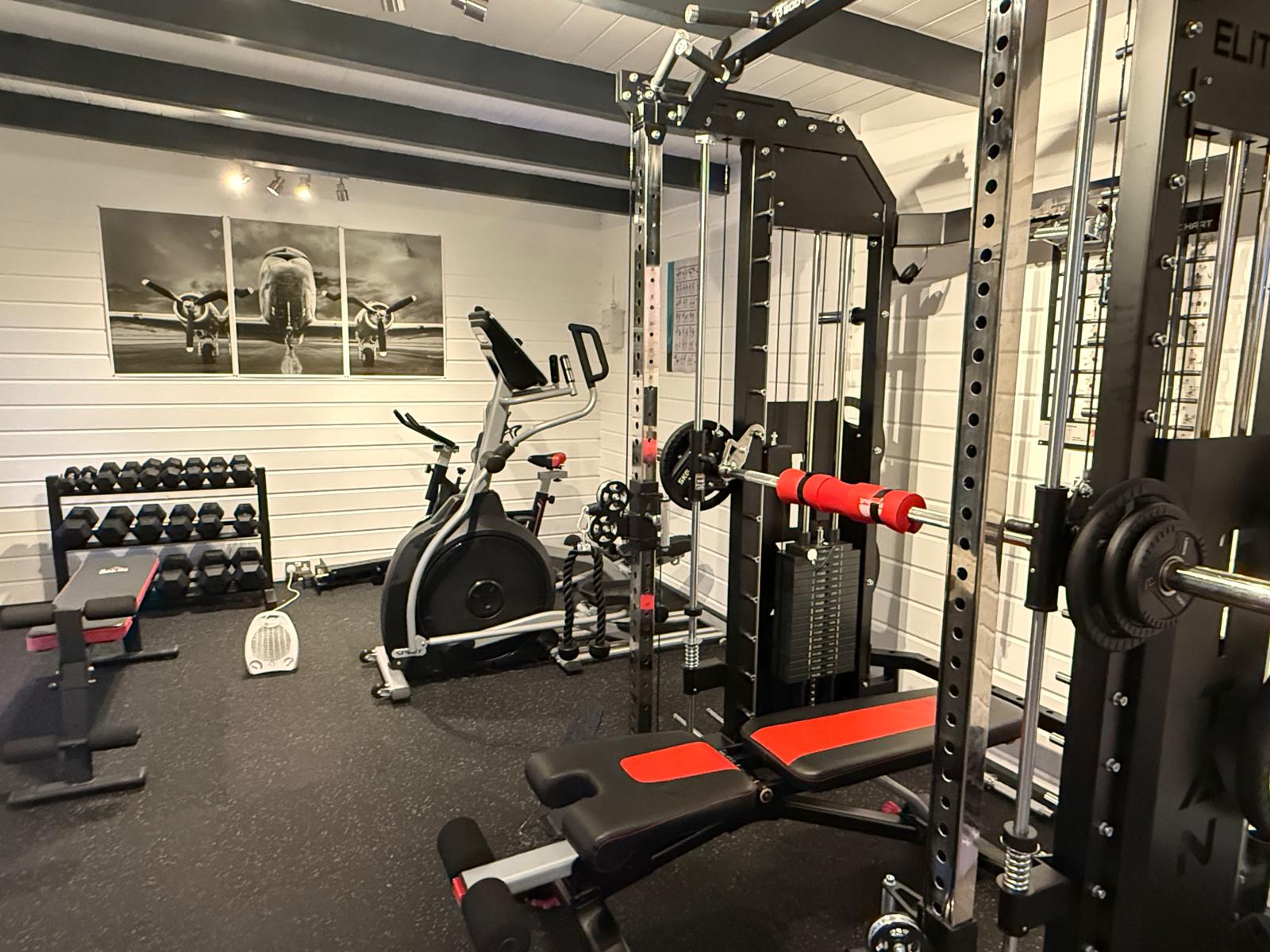 TBS188 Log Cabin | 8.5x4.5m