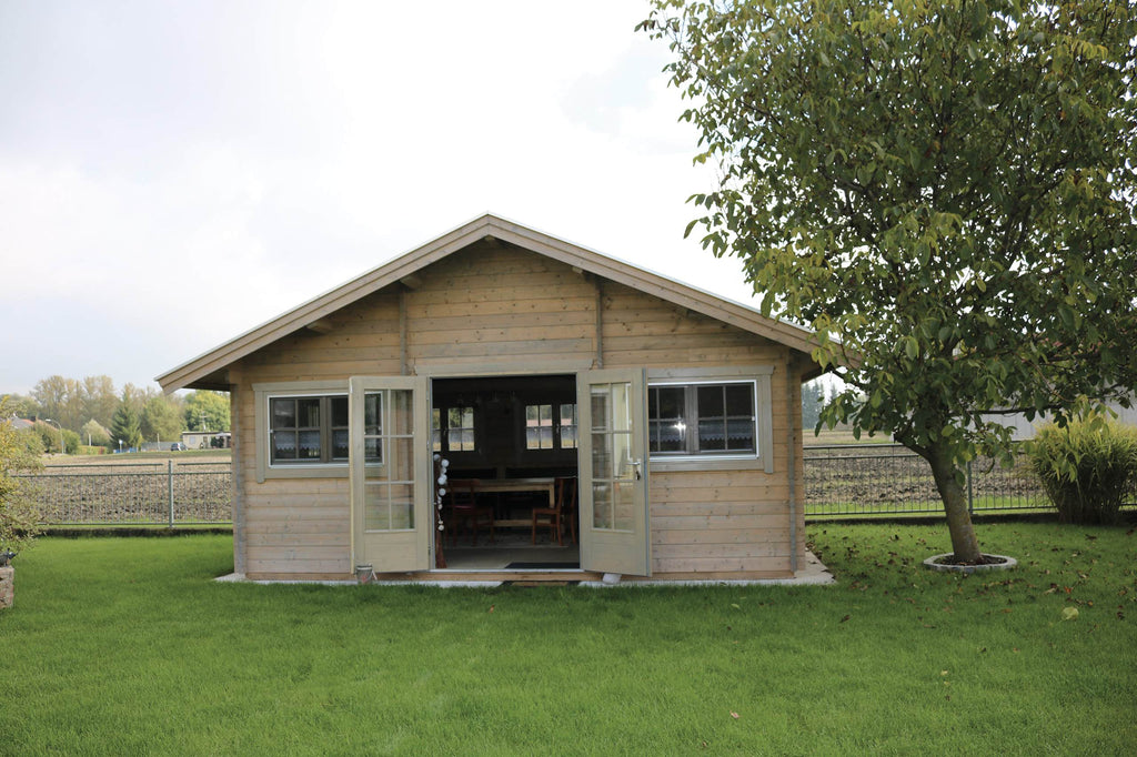 Ontario Log Cabin | 5.6x4.2m